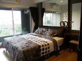 2 Bedroom Condo for rent at The Seed Musee, Khlong Tan