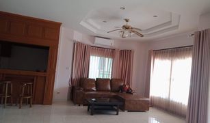 2 Bedrooms Villa for sale in Na Kluea, Pattaya Baan Chalita 1