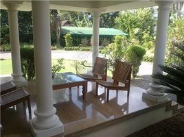 5 Schlafzimmer Villa zu verkaufen im Maradu, Ernakulam, Ernakulam, Kerala, Indien