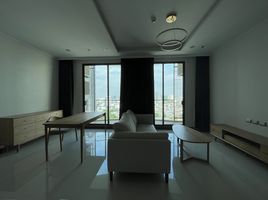 2 Schlafzimmer Appartement zu vermieten im Supalai Oriental Sukhumvit 39, Khlong Tan Nuea