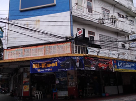 3 Bedroom Shophouse for sale in Samran Rat Police Station, Samran Rat, Wat Thepsirin