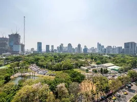 1 спален Кондо в аренду в Sindhorn Tonson , Lumphini