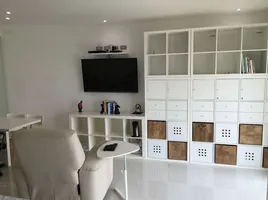 ขายคอนโด 1 ห้องนอน ในโครงการ สาธร การ์เด้นส์, ทุ่งมหาเมฆ, สาทร