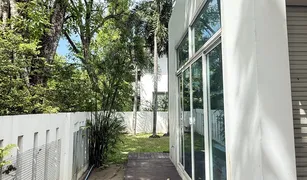 Дом, 4 спальни на продажу в Don Mueang, Бангкок Hyde Park Vibhavadi