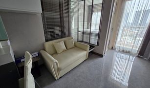 1 Bedroom Condo for sale in Khlong Ton Sai, Bangkok Urbano Absolute Sathon-Taksin