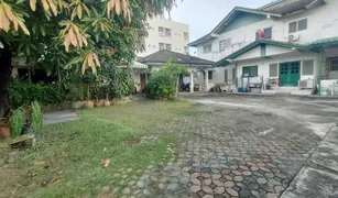 12 chambres Maison a vendre à Thanon Nakhon Chaisi, Bangkok 