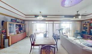 4 Bedrooms Condo for sale in Khlong Toei, Bangkok Monterey Place