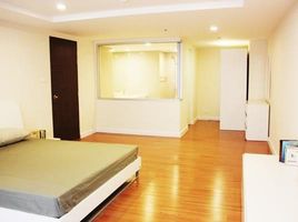 1 Bedroom Condo for sale at The Trendy Condominium, Khlong Toei Nuea