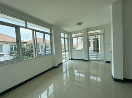 4 Bedroom Villa for sale at Kittinakorn Green Ville, Bang Pla