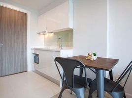 1 Schlafzimmer Wohnung zu verkaufen im De Amber Condo, Na Chom Thian, Sattahip