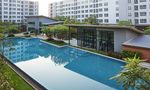 Communal Pool at ดีคอนโด นิม