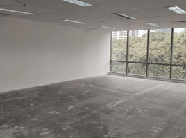 165.73 SqM Office for rent at 208 Wireless Road Building, Lumphini