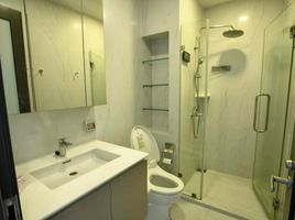 1 Bedroom Condo for rent at Chewathai Residence Asoke, Makkasan