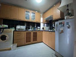 2 Bedroom Apartment for sale at Brighton Place, Bang Kapi, Huai Khwang