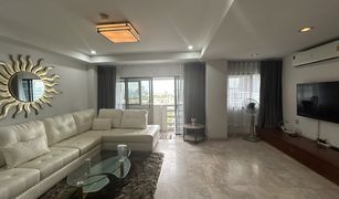 3 Bedrooms Condo for sale in Khlong Toei Nuea, Bangkok Ruamjai Heights