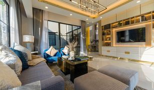 4 chambres Maison a vendre à Ko Kaeo, Phuket Crown Estate Dulwich Road