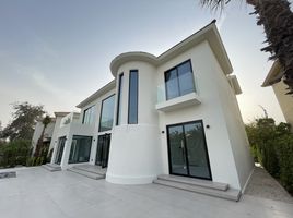 4 Bedroom Villa for sale at Jumeirah Islands, Jumeirah Islands, Dubai