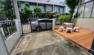 3 Bedrooms Townhouse for sale in Bang Phli Yai, Samut Prakan The Colors Leisure Bangna km.10