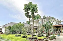 6 bedroom Villa for sale in Prachuap Khiri Khan, Thailand