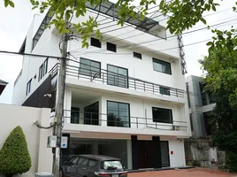 1,200 SqM Office for rent in King Rama Ix Park, Nong Bon, Nong Bon