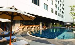 Photos 3 of the สระว่ายน้ำ at Grand Fortune Hotel Bangkok