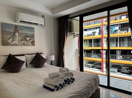 1 Schlafzimmer Appartement zu verkaufen im Nai Harn Beach Condo, Rawai