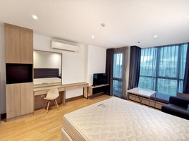 Studio Wohnung zu verkaufen im Le Luk Condominium, Phra Khanong Nuea, Watthana