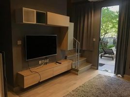 1 Schlafzimmer Wohnung zu vermieten im Ideo Mobi Rama 9, Huai Khwang, Huai Khwang