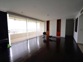 2 Bedroom Condo for sale at Watermark Chaophraya, Bang Lamphu Lang