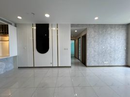 3 Bedroom Apartment for sale at Sunwah Pearl, Ward 22, Binh Thanh