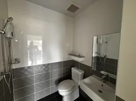 3 спален Таунхаус for rent in Таиланд, Ratsada, Пхукет Тощн, Пхукет, Таиланд