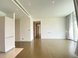 2 Schlafzimmer Wohnung zu verkaufen im Magnolias Ratchadamri Boulevard, Lumphini, Pathum Wan