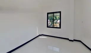 3 Bedrooms Townhouse for sale in Mae Hia, Chiang Mai 