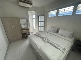 60 Schlafzimmer Wohnung zu vermieten im Puengmee, Bang Chak