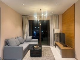 1 Bedroom Apartment for rent at The Emporio Place, Khlong Tan