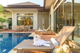 3 bedroom Villa for sale in Phuket, Thailand