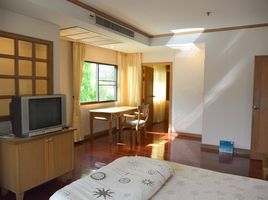 1 Schlafzimmer Appartement zu vermieten im S.R. Place, Khlong Tan Nuea