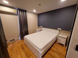 2 спален Кондо в аренду в Quad Silom, Si Lom