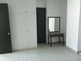 2 Schlafzimmer Appartement zu vermieten im Citi Smart Condominium, Khlong Toei