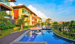 사진들 2 of the Gemeinschaftspool at Phumundra Resort Phuket