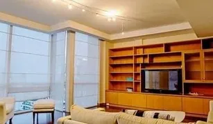 2 Bedrooms Condo for sale in Lumphini, Bangkok Langsuan Ville