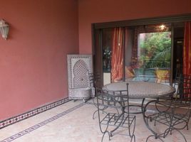 2 Bedroom Apartment for sale at Appartement 2 chambres - piscine - Agdal, Na Machouar Kasba