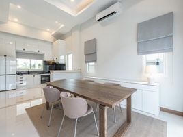 3 спален Дом на продажу в Ananda Lake View, Thep Krasattri