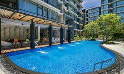 Фото 2 of the Communal Pool at Altera Hotel & Residence Pattaya