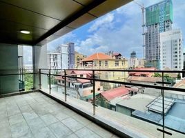 2 Schlafzimmer Appartement zu vermieten im 2 Bedrooms Service Apartment In BKK1, Tuol Svay Prey Ti Muoy