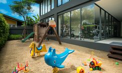 Фото 3 of the Outdoor Kids Zone at Somerset Ekamai Bangkok