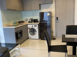 1 спален Кондо в аренду в Rhythm Sukhumvit 36-38, Khlong Tan