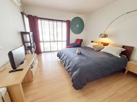 2 Bedroom Apartment for sale at A Space Play, Sam Sen Nok