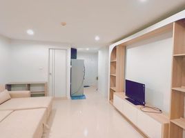 1 Bedroom Apartment for rent at ITF Silom Palace, Suriyawong, Bang Rak, Bangkok