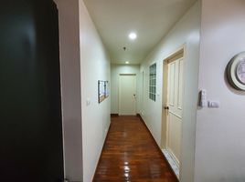 2 Bedroom Apartment for sale at Baan Ploenchit, Lumphini, Pathum Wan